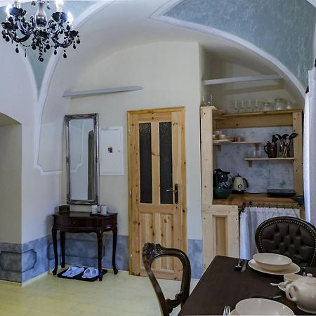 Apartman Charlotte V Dome So Studnou Na Streche Banská Štiavnica Kültér fotó