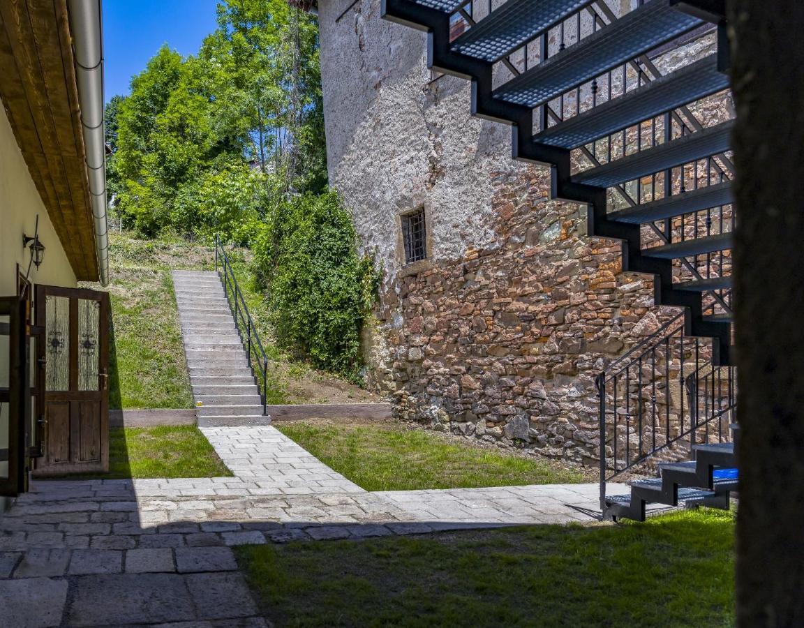 Apartman Charlotte V Dome So Studnou Na Streche Banská Štiavnica Kültér fotó